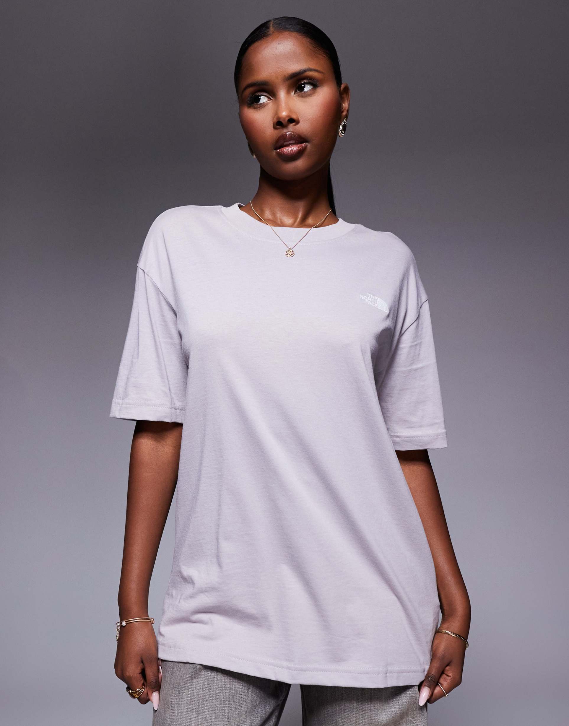 the north face evolution oversized tee in dark gray