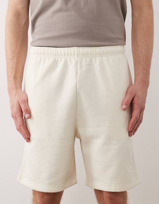 The North Face Evolution Simple Dome shorts in cream, 4 of 5