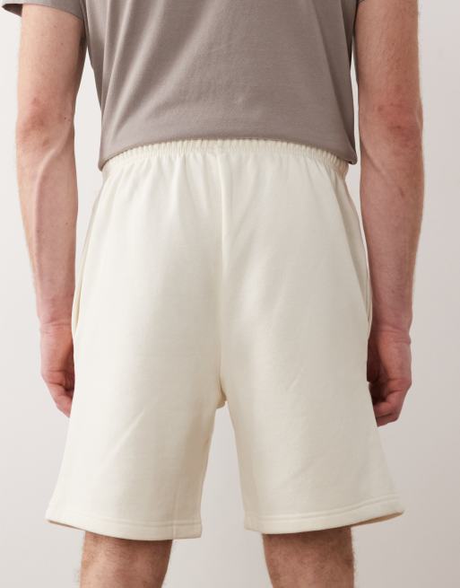The North Face Evolution Simple Dome shorts in cream, 5 of 5
