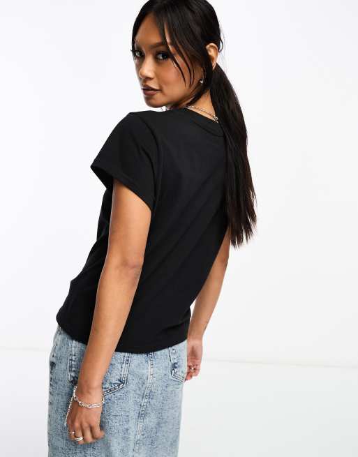 The North Face Evolution T-shirt in black | ASOS