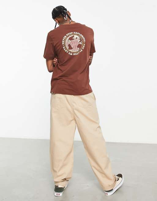 The North Face - Exclusivité ASOS - Globe Sketch - T-shirt imprimé au dos - Marron, 3 de 4