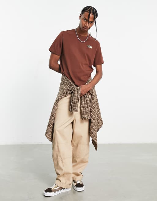 The North Face - Exclusivité ASOS - Globe Sketch - T-shirt imprimé au dos - Marron, 4 de 4
