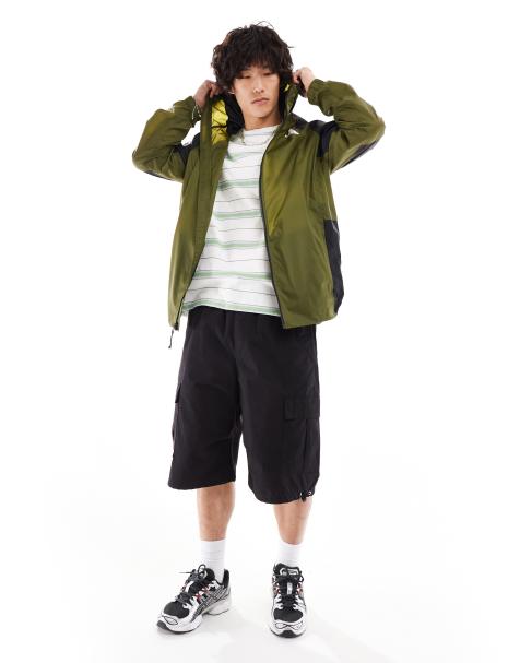 The North Face - Exclusivité ASOS - Himalia - Veste coupe-vent repliable - Vert olive - view 1