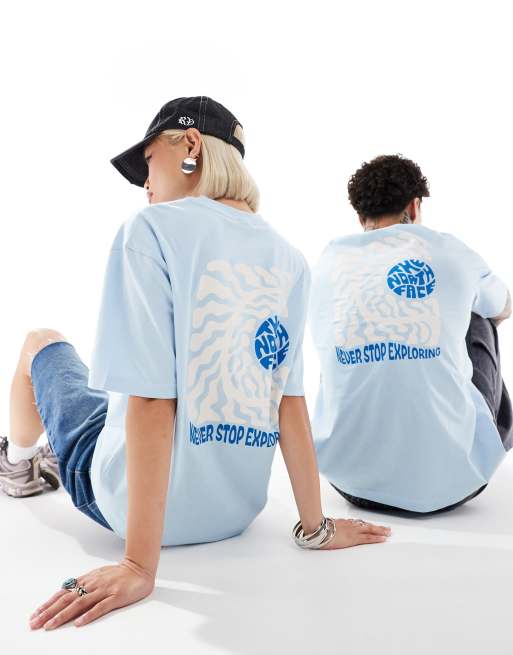 The North Face - Exotic Days - T-shirt oversize blu chiaro e bianca con stampa sul retro, 2 di 4