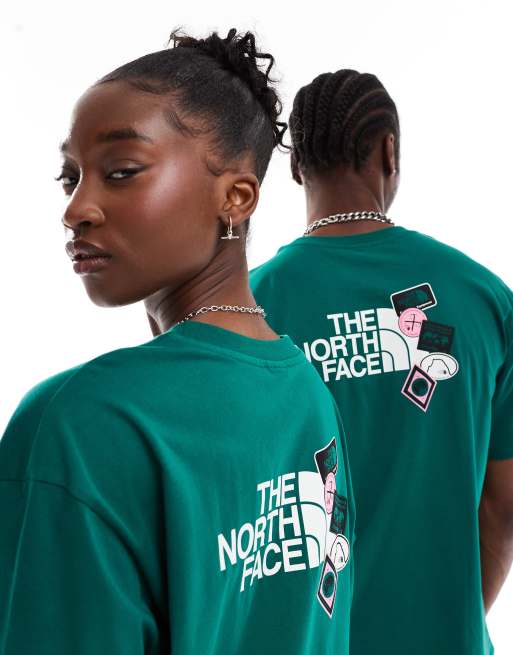 The North Face – Expedition – Ciemnozielony T-shirt oversize z nadrukiem naklejek na plecach – Tylko w ASOS