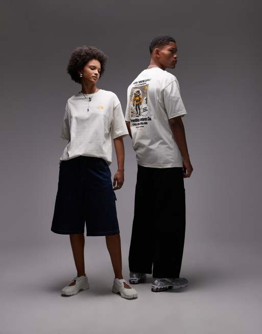 The North Face – Expedition – Oversize-T-Shirt in Wollweiß mit Rückenprint, 3 von 4