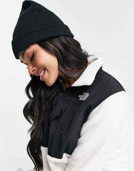 The North Face Explore beanie in black , 3 of 4