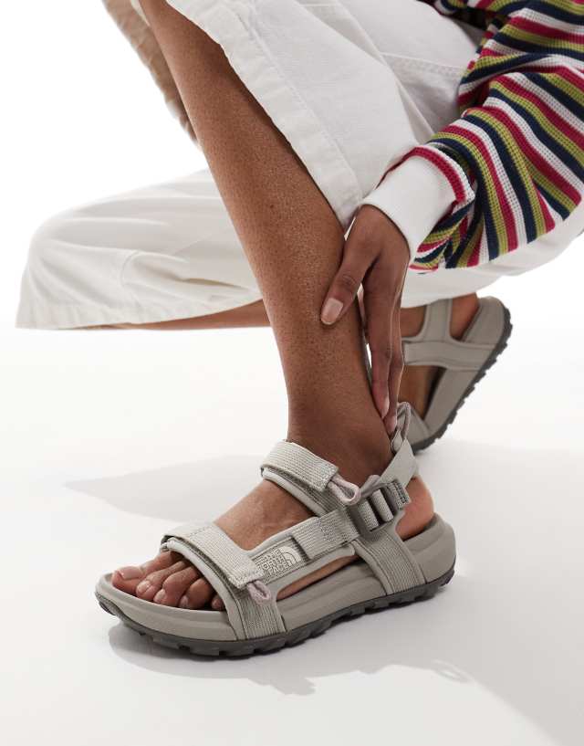 ★THE NORTH FACE★ Women's Explore Camp Sandals LIGHT GRAY N The North Face Explore Camp Sandals Women | Deporvillage