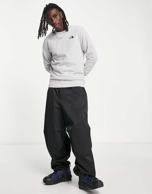 The North Face – Exploring Circle – Grå sweatshirt med tryck baktill – Exklusivt hos ASOS, 4 av 4