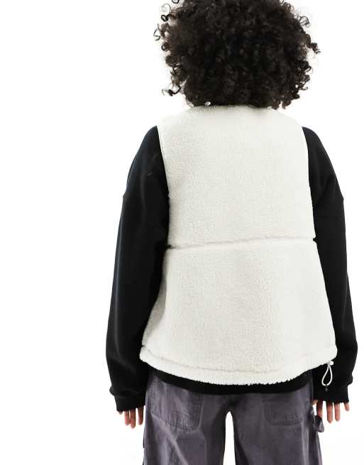 The North Face Extreme Pile vest in white