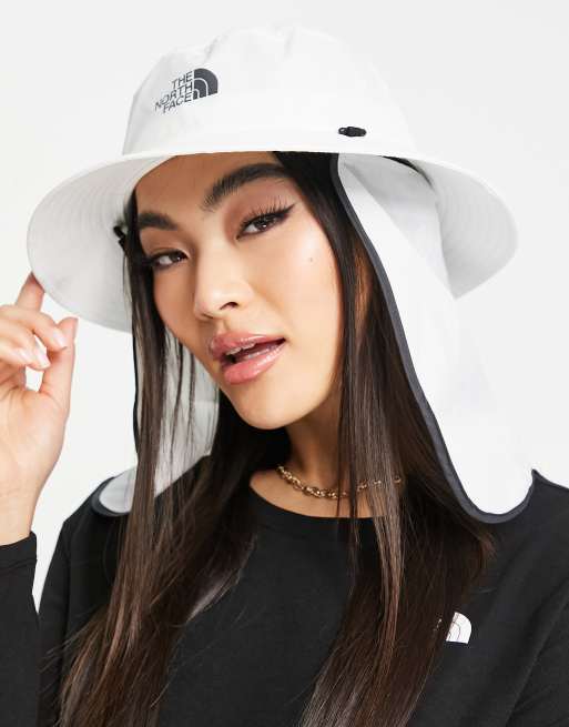 The North Face Flyweight bucket hat in white/ grey 