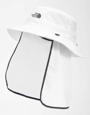 North face bucket hat deals with string