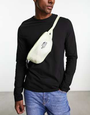 The North Face Flyweight bum bag in lime cream-Green