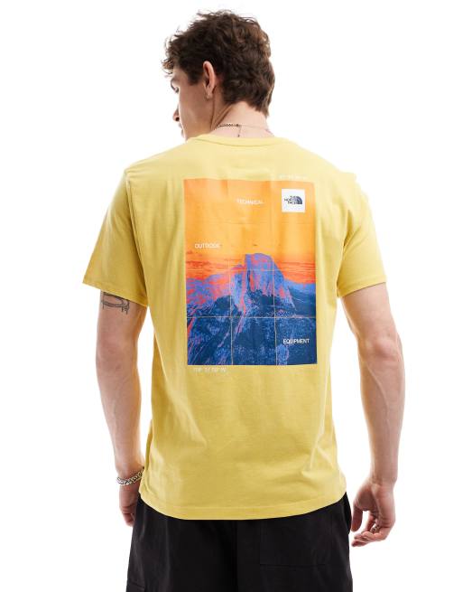The North Face Foundation T shirt color senape con stampa sul retro stile heat map ASOS