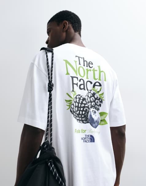 The North Face fuels for backpacking Oversized tee in white - view 1