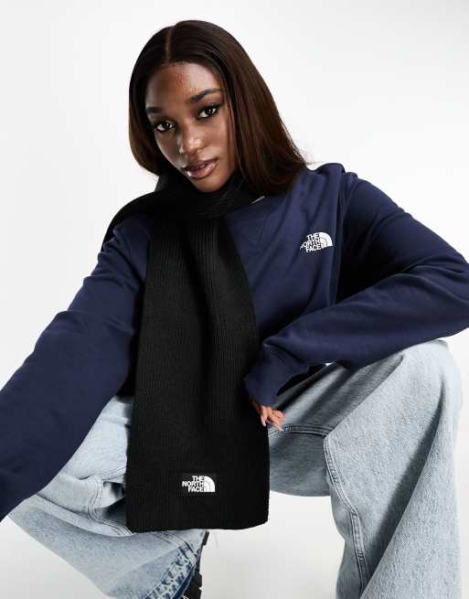 The North Face - Geribbelde gebreide sjaal met omkaderd logo in zwart
