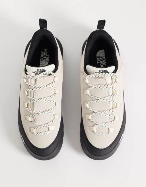 The North Face Glenclyffe Urban low boots in white and black, 5 of 5