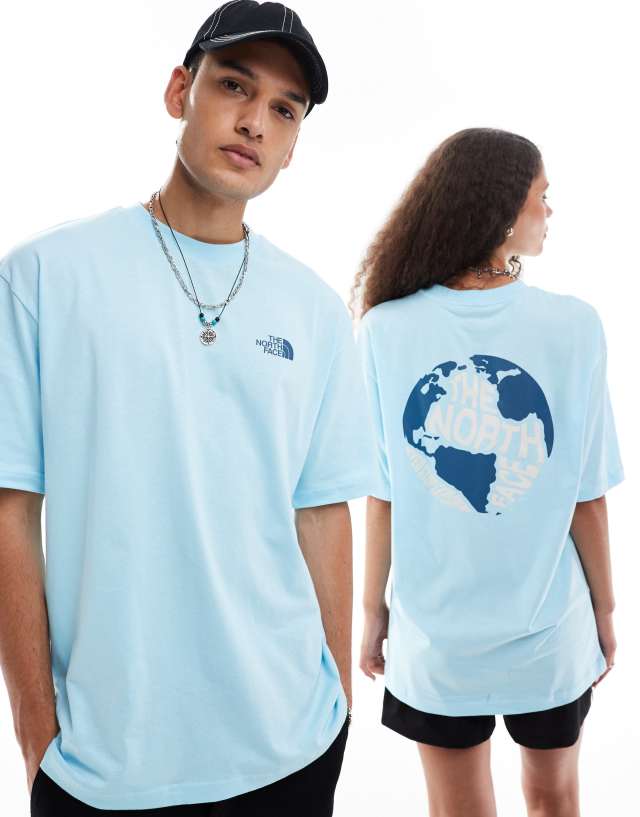 The North Face - globe back print oversized t-shirt in light blue