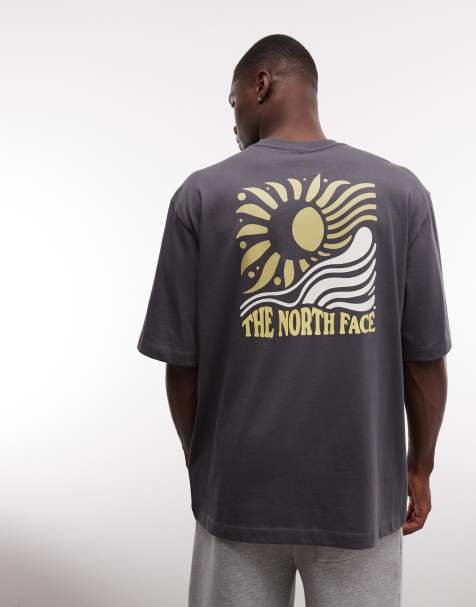 The North Face - Grå oversized T-shirt med solprint på ryggen - view 1