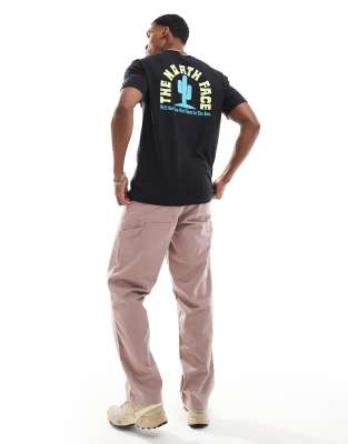 Graphic Cactus Tee in black