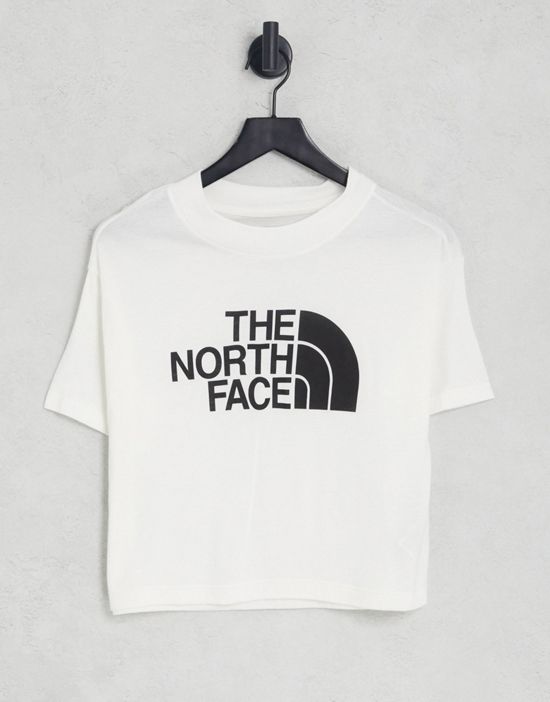 https://images.asos-media.com/products/the-north-face-half-dome-chest-print-cropped-t-shirt-in-white/201837637-1-white?$n_550w$&wid=550&fit=constrain