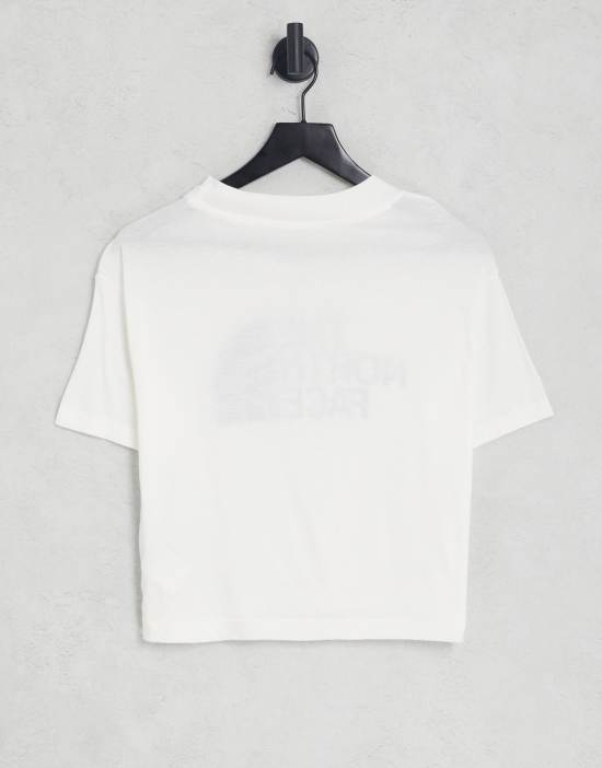 https://images.asos-media.com/products/the-north-face-half-dome-chest-print-cropped-t-shirt-in-white/201837637-2?$n_550w$&wid=550&fit=constrain