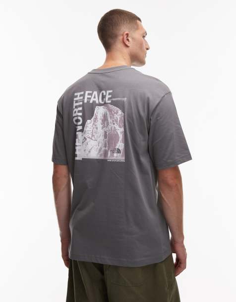The North Face - Half Dome - Oversized T-shirt met print op de achterkant in grijs - view 1