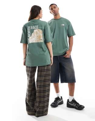 The North Face Half Dome photo t-shirt in green - view 1