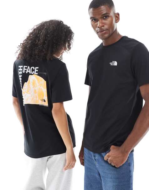 The North Face – Half Dome – Svart t-shirt i unisex-modell med tryck baktill - view 1