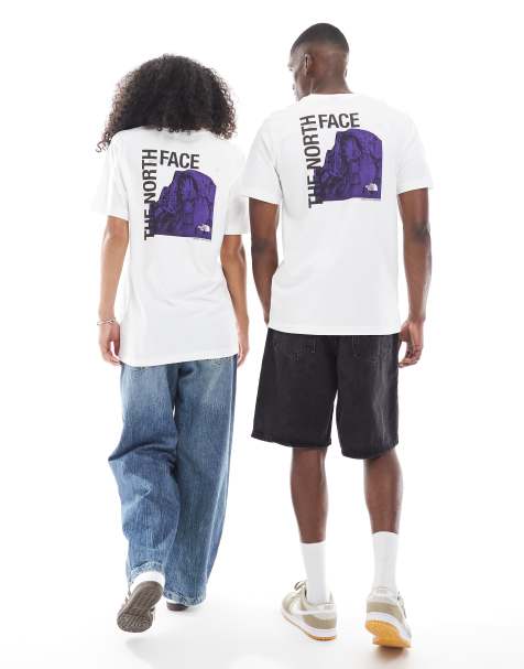 The North Face – Half Dome – Vit t-shirt i unisex-modell med tryck baktill - view 1