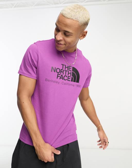 The North Face – Heritage – Lila t-shirt med Berkeley California-tryck