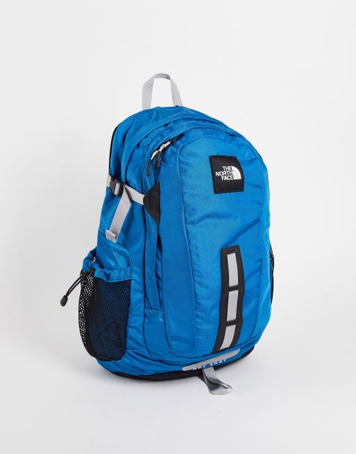 The North Face Hot Shot Bla Ryggsack Asos