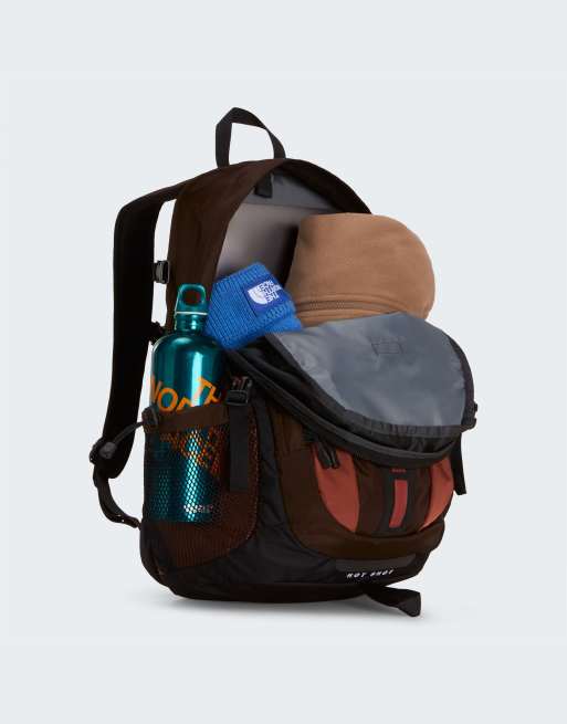 The North Face Hot Shot Rucksack – Special Edition in Dunkelkastanie/Kupfer, 2 von 4