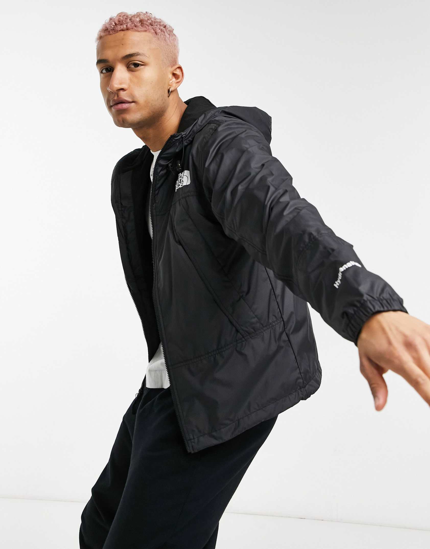 The North Face Mountain Athletics FlashDry Wind Jacket In, 40% OFF