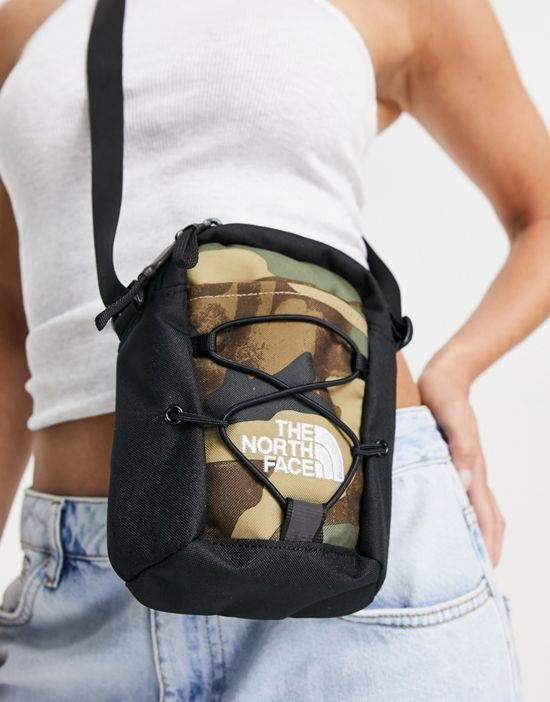 https://images.asos-media.com/products/the-north-face-jester-crossbody-bag-in-camo/201826182-4?$n_550w$&wid=550&fit=constrain