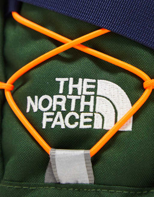 The North Face Jester crossbody bag in pine green, 3 of 4
