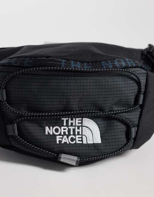 The North Face Jester Lumbar bum bag in black, 3 of 4
