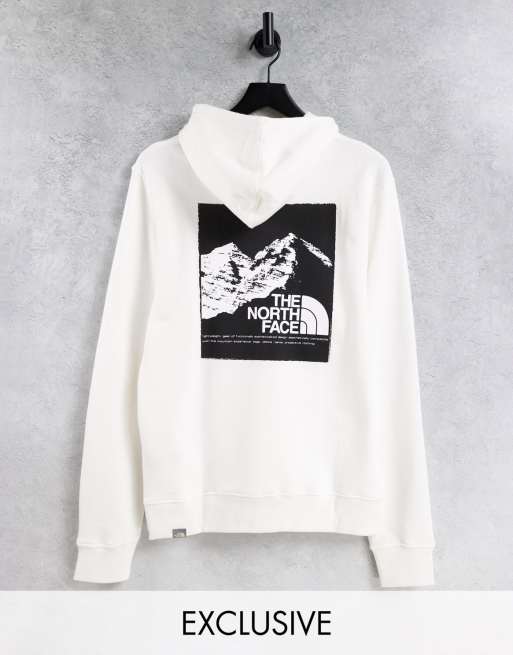 The North Face – Kapuzenpullover in Weiß mit Grafikprint, exklusiv bei ASOS