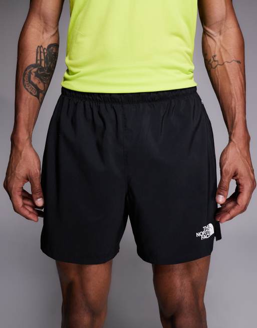 The North Face - Lightbright - 2-in-1 short van 5 inch in zwart, 4 van 5