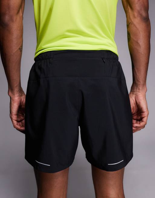 The North Face - Lightbright - Sorte 5-tommers 2-i-1-shorts, 5 af 5