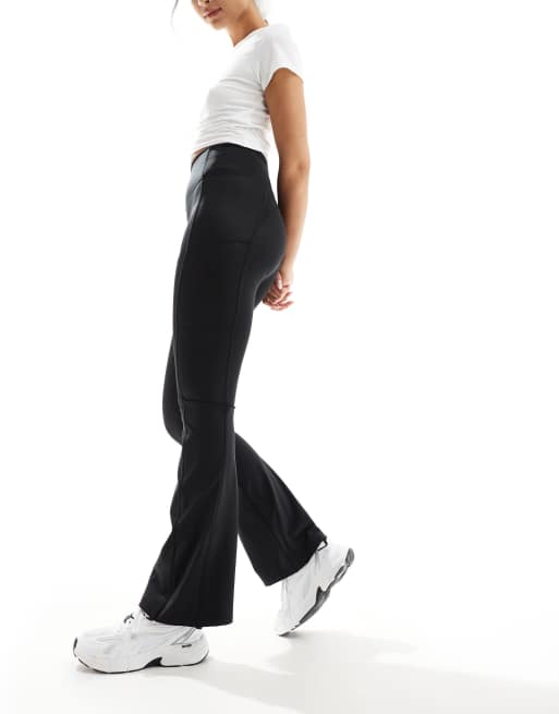The North Face logo flared leggings in black | ASOS