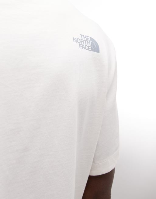 The North Face Logo Twist relaxed t-shirt in off white, 3 of 5