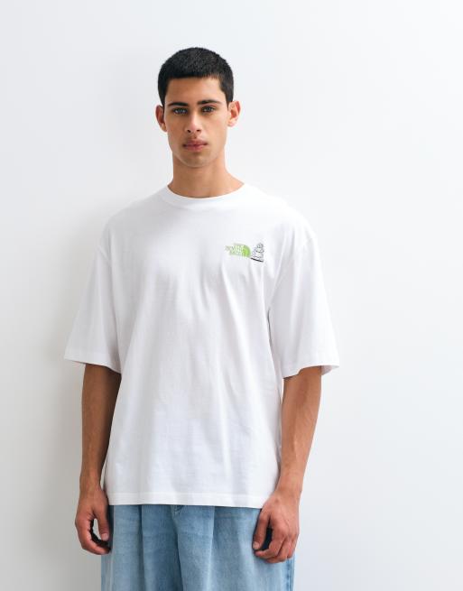 The North Face Love Wild Place oversized t-shirt i vitt, 4 av 5