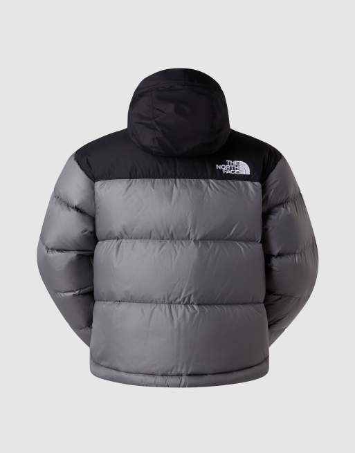 The North Face – M 1996 Retro Nuptse – Jacke in Smoked Pearl/TNF-Schwarz, 4 von 4