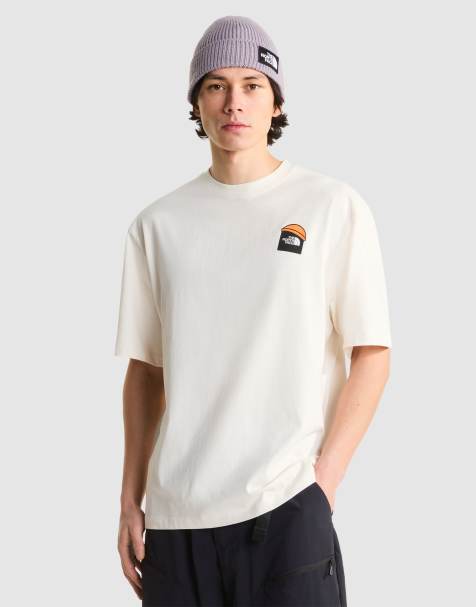 The North Face M carabiner beanie oversized ss tee in white dune/tnf white - view 1