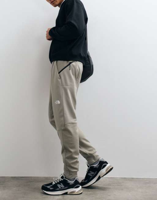 The North Face M Mountain Athletics Fleece-Hose 2.0 in Steingrau, 5 von 5