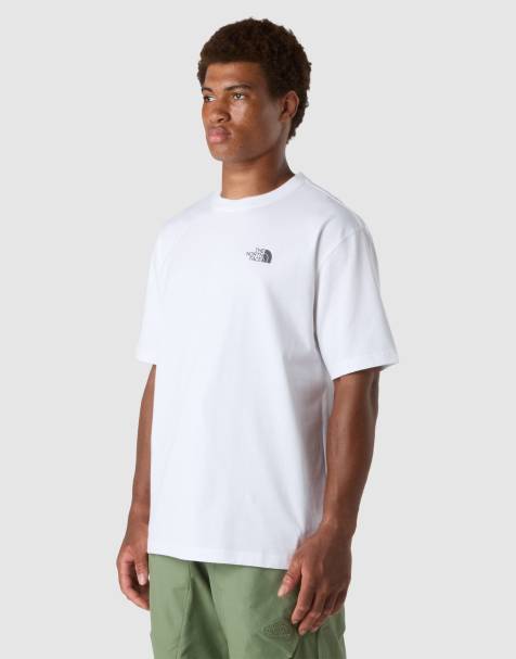 The North Face – M TNF Adventure – Oversize-T-Shirt in TNF-Weiß/Mandarinrot - view 1