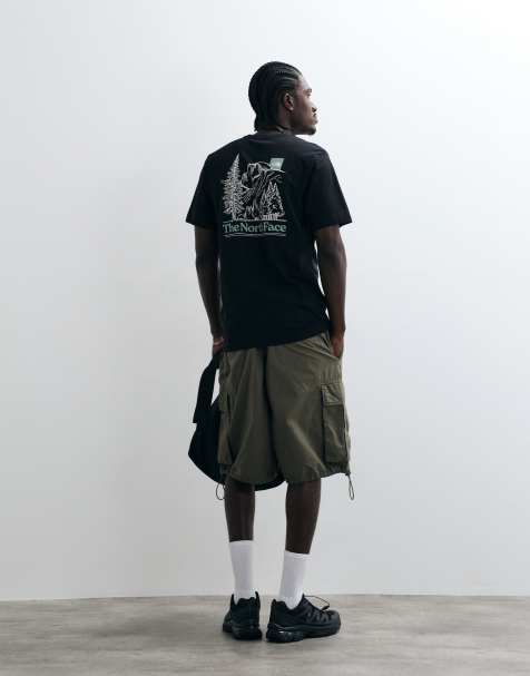 The North Face Monte graficzny T-shirt w czerni - view 1