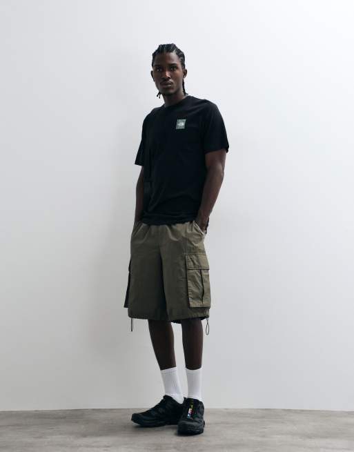 The North Face - Monte - T-shirt nera con grafica, 3 di 5