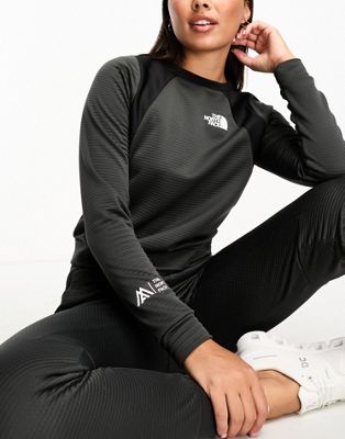 The North Face Training Mountain Athletic fleece sweatshirt in black - ASOS Price Checker